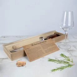 Dymund® Sabreer Sabel - RVS - Professioneel Champagnesabel - Incl. Bewaardoos - 44,5 Cm -Keukengerei Winkel 1200x1200 670